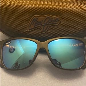 Maui Jim Sunnies!